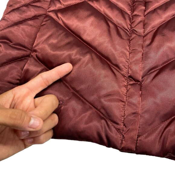 The North Face 550 Women’s Maroon Quilted Goose Down Puffer Vest Size Small-READ - Picture 12 of 15